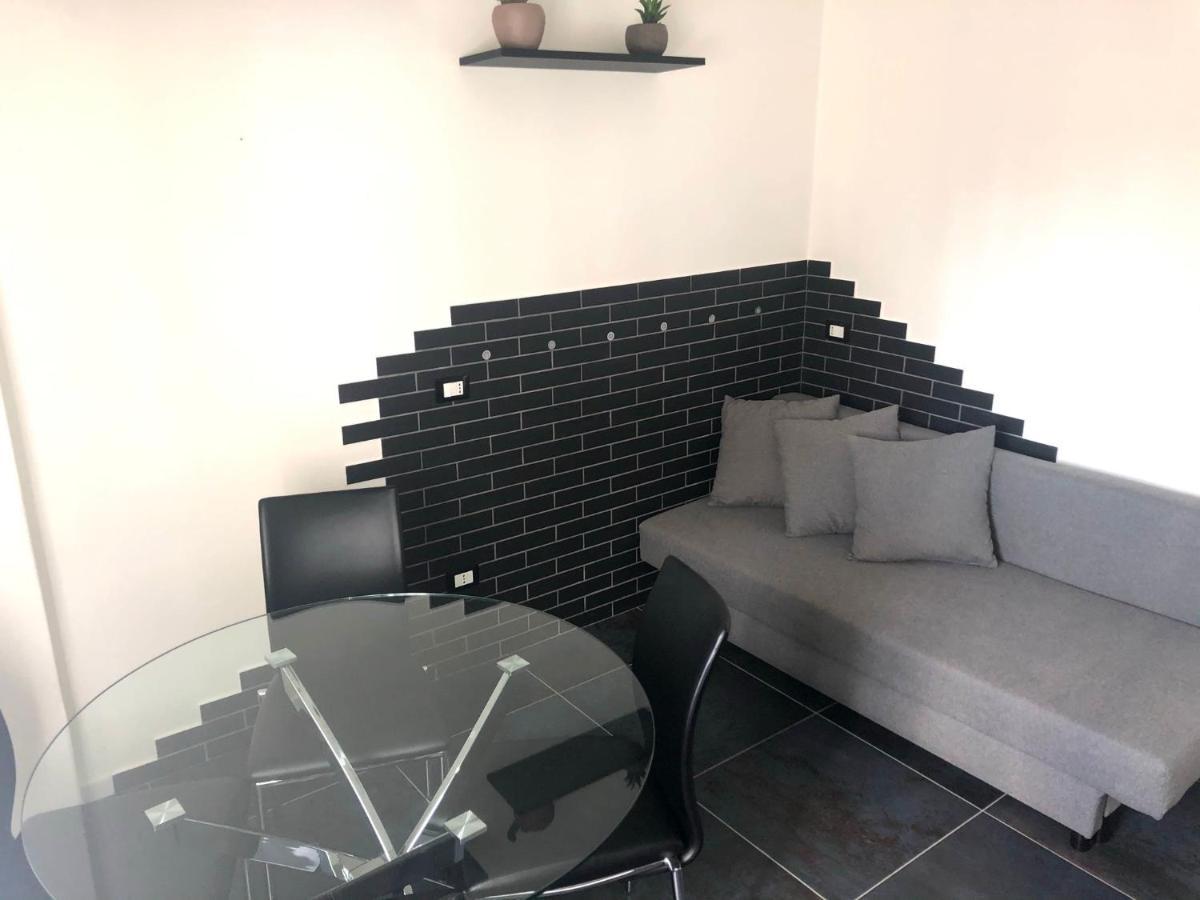 Апартаменти Blaxej, Nel Cuore Di Verona, Moderno Ed Elegante, 4 Posti Letto, Wi-Fi, Self Check In Екстер'єр фото