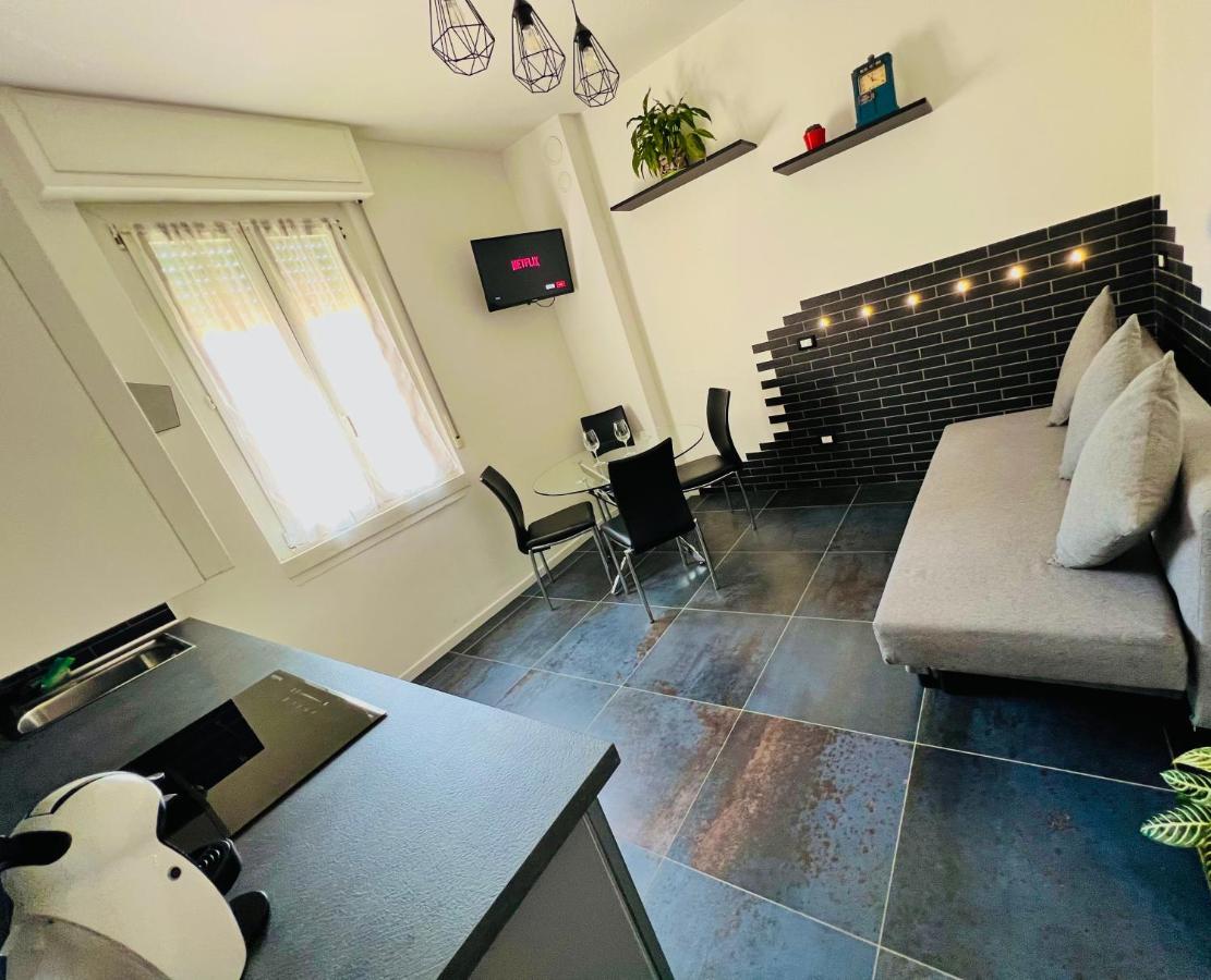 Апартаменти Blaxej, Nel Cuore Di Verona, Moderno Ed Elegante, 4 Posti Letto, Wi-Fi, Self Check In Екстер'єр фото