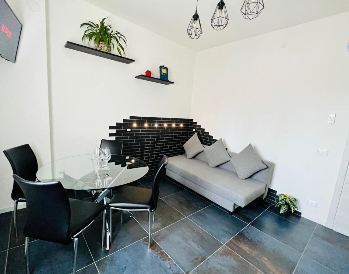 Апартаменти Blaxej, Nel Cuore Di Verona, Moderno Ed Elegante, 4 Posti Letto, Wi-Fi, Self Check In Екстер'єр фото